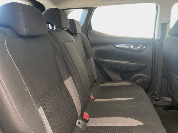 2020-Nissan-Qashqai-12T-Acenta-Auto image:9