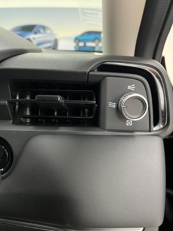 2026-Honda-HR-V-15-Elegance-Auto image:15