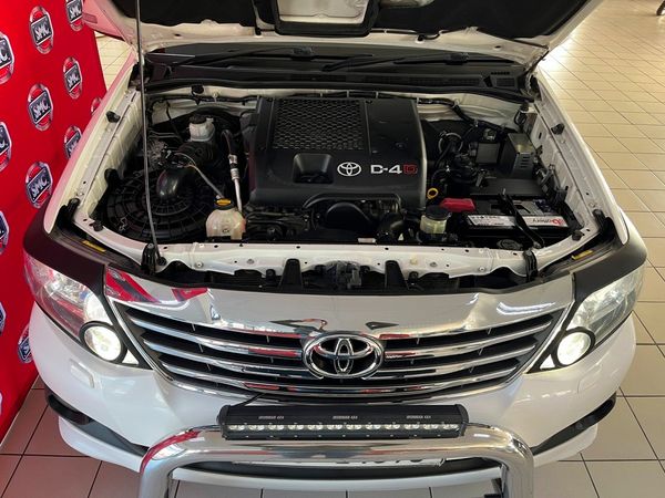 2014-Toyota-Fortuner-30-D-4D-Raised-Body-Auto image:13