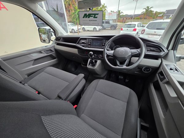 2021-Volkswagen-Transporter-T61-20-TDI-81kW-LWB-Double-Cab image:8