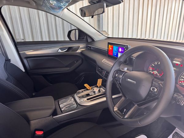 2026-Haval-Jolion-15T-City-Plus-DCT image:7