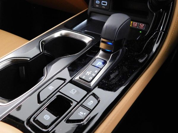 2026-Lexus-NX-350h-EX image:5