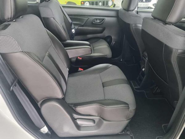 2026-Suzuki-XL6-15-GL-Auto image:5