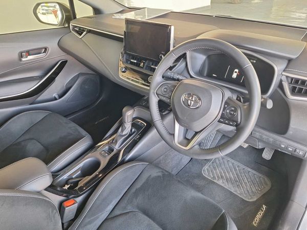 2024-Toyota-Corolla-20-XR-Auto-5-dr image:10