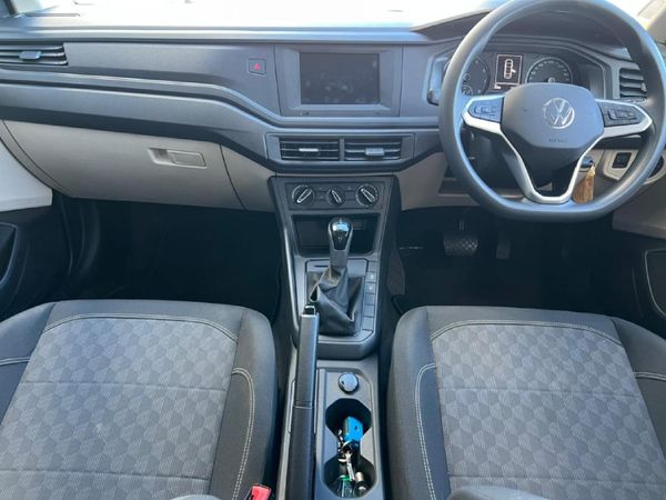 2026-Volkswagen-Polo-16-Classic-Auto image:6
