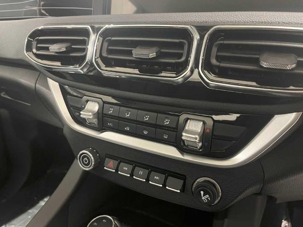 2026-Foton-Tunland-20T-G7-TLX-4x4-Single-Cab image:14