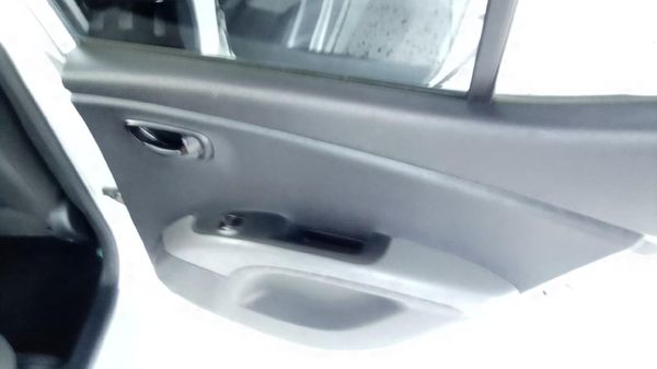 2018-Hyundai-i10-11-GLS-Motion image:9