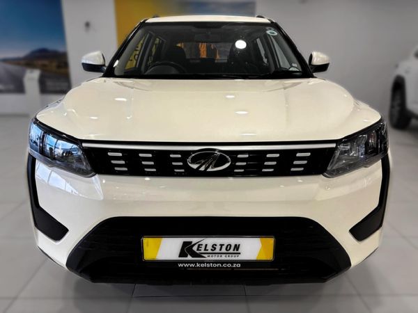 2022-Mahindra-XUV-300-15D-W6 image:4