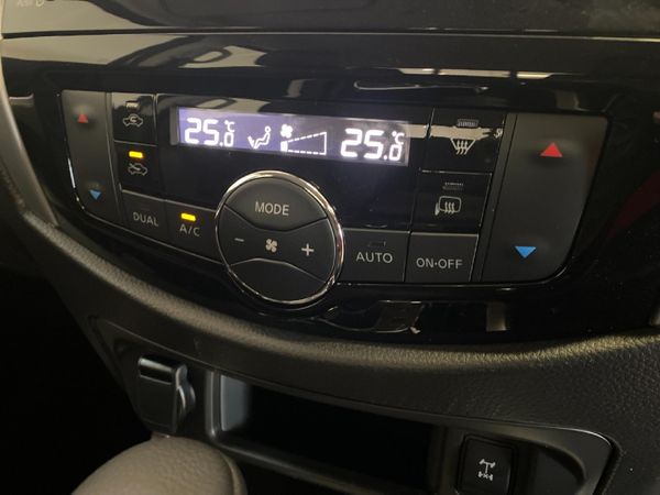 2026-Nissan-Navara-25DDTi-Stealth-4x4-Auto image:13