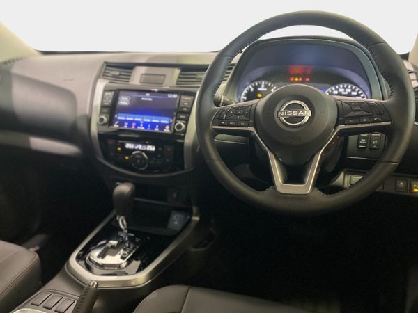 2026-Nissan-Navara-25DDTi-Stealth-4x4-Auto image:7