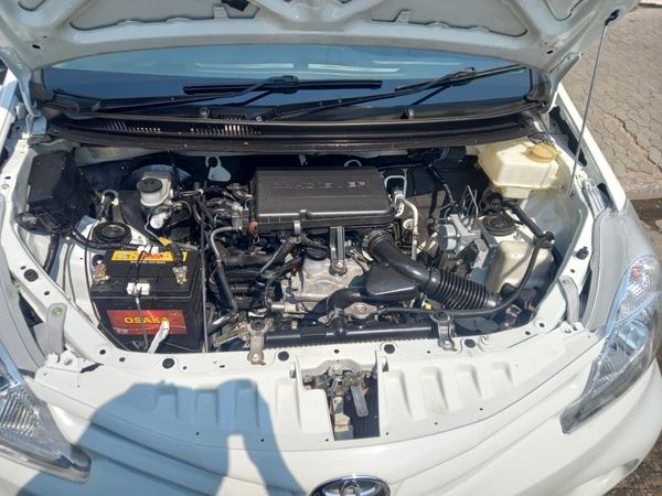 2014-Toyota-Avanza-15-SX image:10