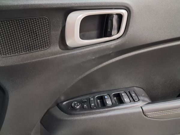 2023-Hyundai-Venue-10-TGDI-Fluid-DCT image:14