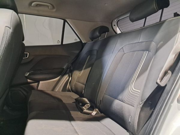 2023-Hyundai-Venue-10-TGDI-Fluid-DCT image:16