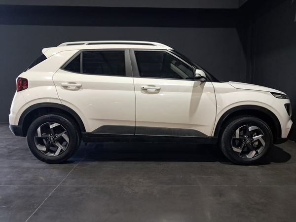 2023-Hyundai-Venue-10-TGDI-Fluid-DCT image:3