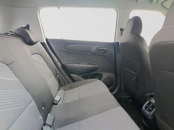 2025-Hyundai-Exter-12-Premium-Auto image:14