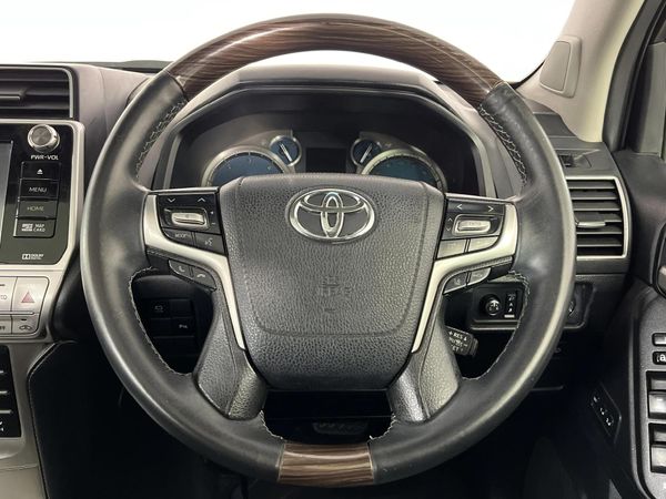 2019-Toyota-Land-Cruiser-Prado-30-D-VX-L-Auto image:13