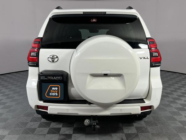 2019-Toyota-Land-Cruiser-Prado-30-D-VX-L-Auto image:20