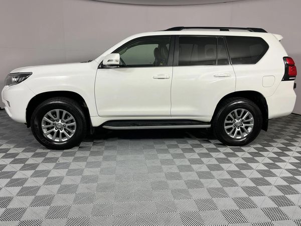 2019-Toyota-Land-Cruiser-Prado-30-D-VX-L-Auto image:21