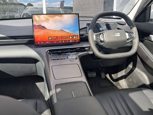 2026-Geely-E5-EM-i-Apex-Phev image:10