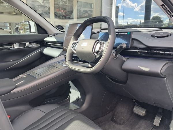 2026-Geely-E5-EM-i-Apex-Phev image:16