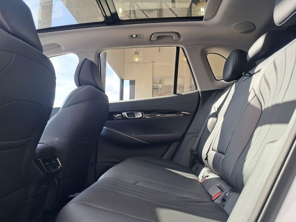 2026-Geely-E5-EM-i-Apex-Phev image:22