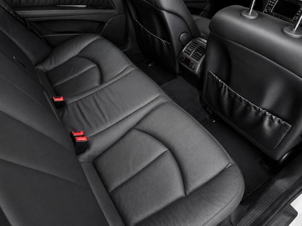 2005-Mercedes-Benz-E-Class-E-350 image:13