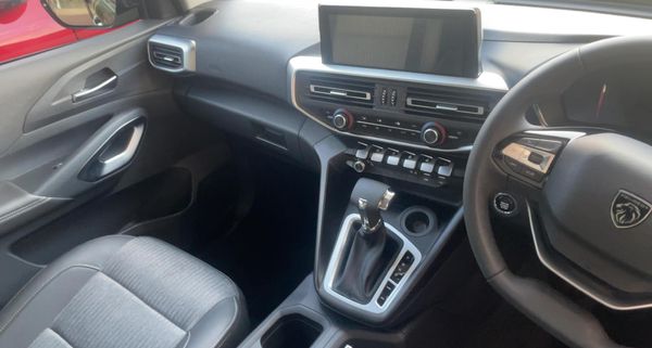 2026-Peugeot-Landtrek-19D-Allure-Double-Cab-Auto image:11