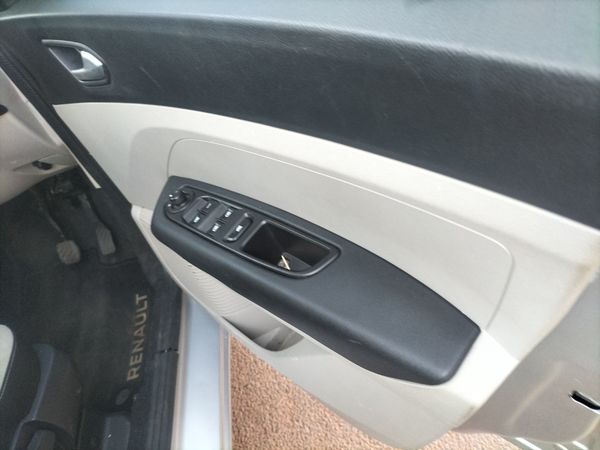 2022-Renault-Triber-10-Dynamique image:10