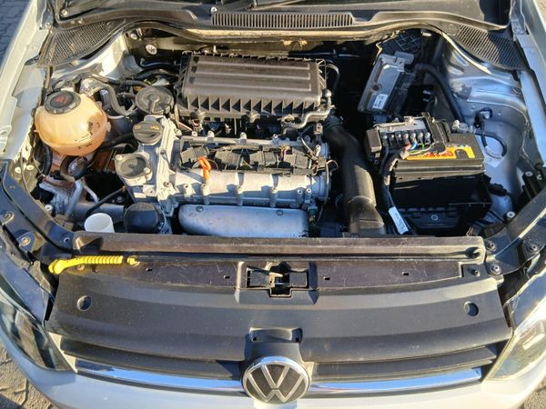 2013-Volkswagen-Polo-Vivo-16-Trendline-5-dr image:13