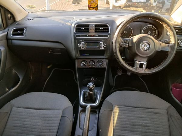 2013-Volkswagen-Polo-Vivo-16-Trendline-5-dr image:3