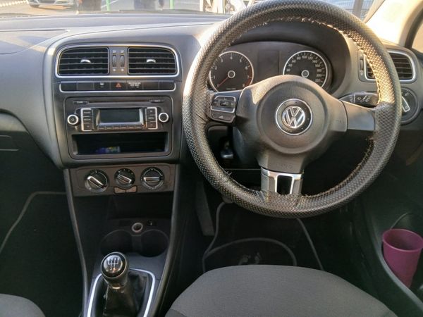 2013-Volkswagen-Polo-Vivo-16-Trendline-5-dr image:4