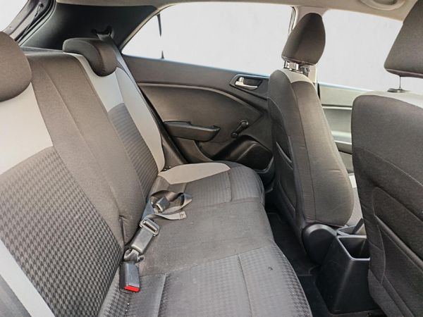 2020-Hyundai-i20-12-Motion image:16