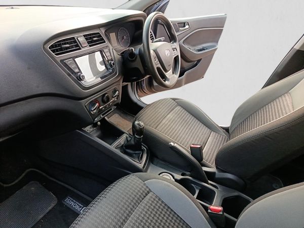 2020-Hyundai-i20-12-Motion image:18
