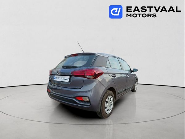 2020-Hyundai-i20-12-Motion image:6