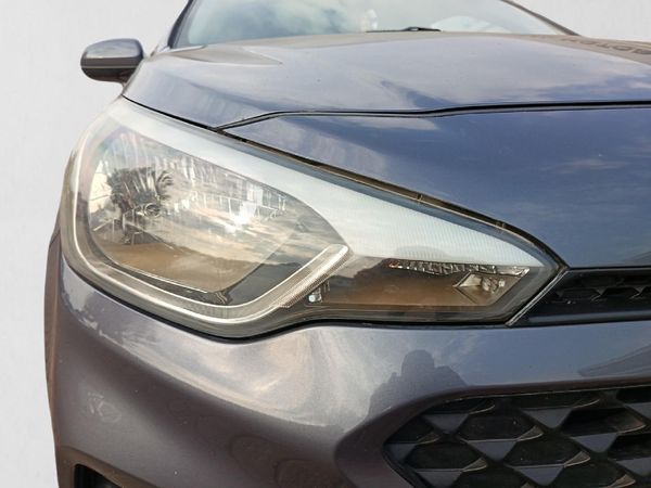 2020-Hyundai-i20-12-Motion image:8