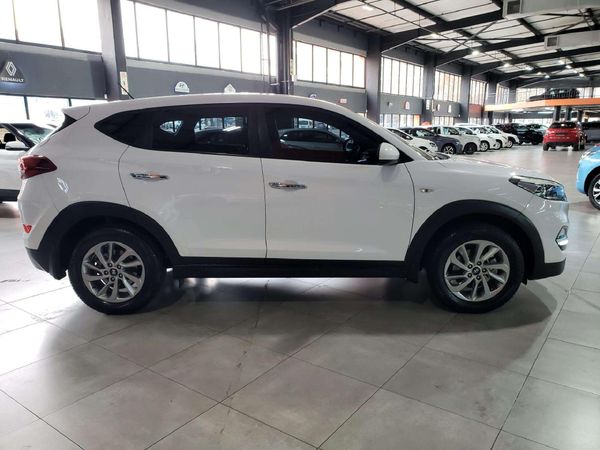 2017-Hyundai-Tucson-20-Premium-Auto image:4