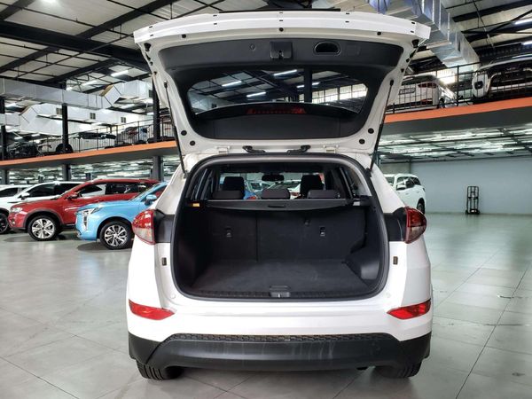 2017-Hyundai-Tucson-20-Premium-Auto image:7