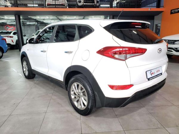 2017-Hyundai-Tucson-20-Premium-Auto image:8