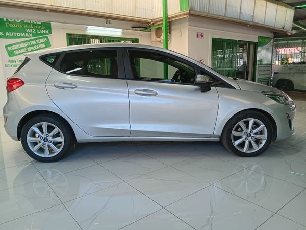 2018-Ford-Fiesta-10-EcoBoost-Trend-Auto-5-dr image:3