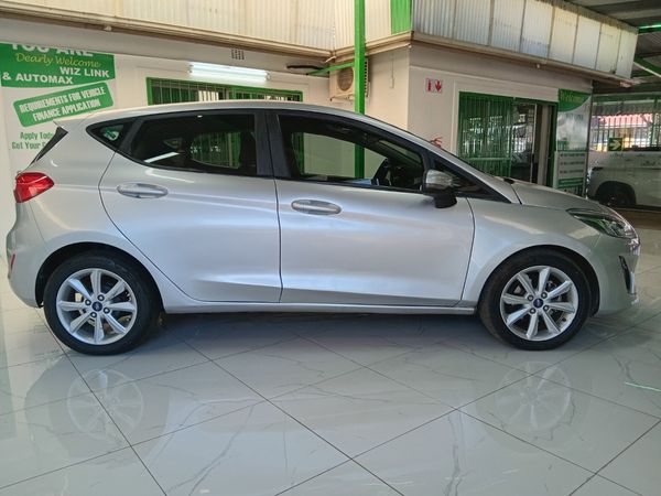 2018-Ford-Fiesta-10-EcoBoost-Trend-Auto-5-dr image:4