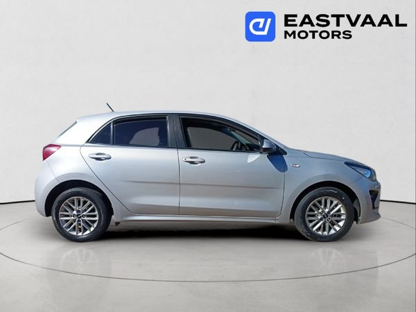 2021-Kia-Rio-12-LS-5-dr image:7