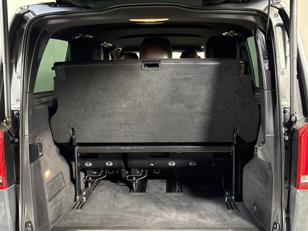 2019-Mercedes-Benz-V-Class-V-250d-Avantgarde-Auto image:13