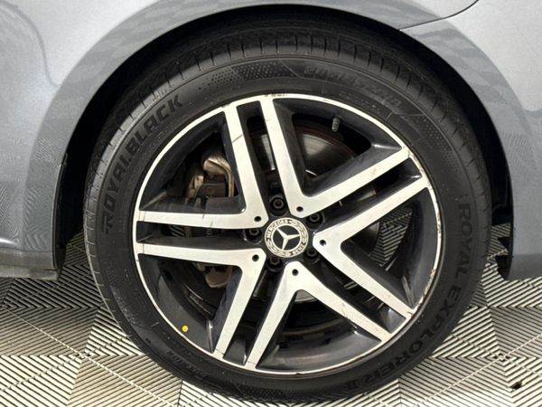 2019-Mercedes-Benz-V-Class-V-250d-Avantgarde-Auto image:5
