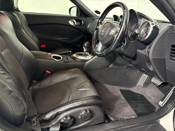 2009-Nissan-370Z-Coupe-Auto image:7