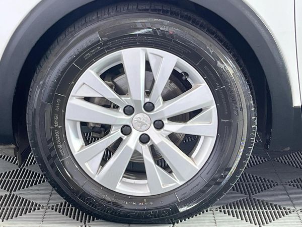 2018-Peugeot-3008-20-HDi-Active image:4