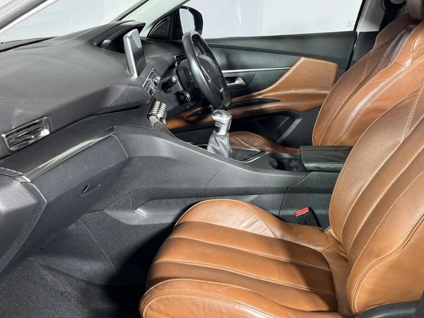 2018-Peugeot-3008-20-HDi-Active image:8