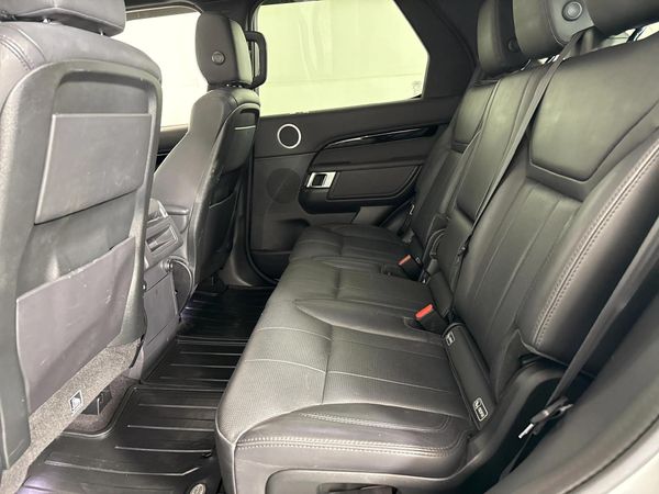 2019-Land-Rover-Discovery-30-TD6-SE image:3