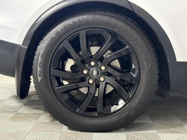 2019-Land-Rover-Discovery-30-TD6-SE image:7