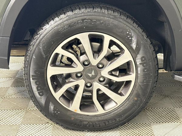 2025-Mahindra-Scorpio-N-22D-4X4-Auto-Z8 image:6
