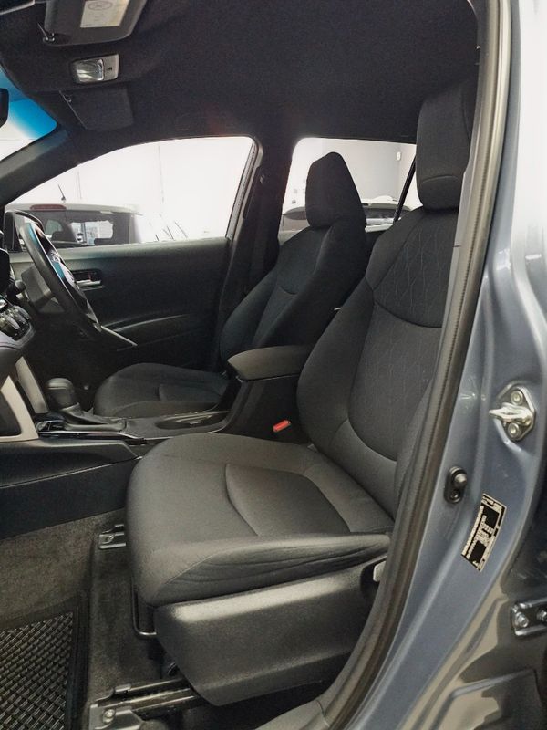 2023-Toyota-Corolla-Cross-18-XI image:15